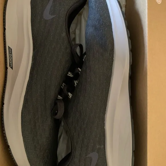 Nike Zoom Pegasus 35 Men/Women’s Black Running Shoes Brand New Size 11.