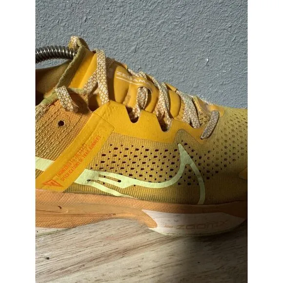 Nike‎ ZoomX Zegama Thunder yellow Running Trail Shoes Women Size10.5 $200