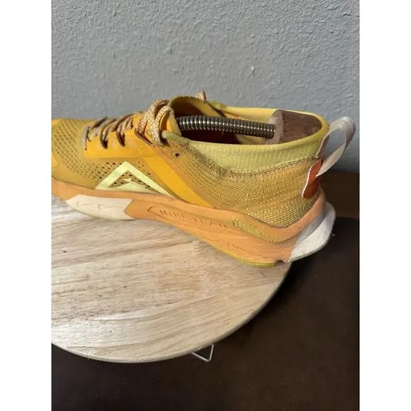 Nike‎ ZoomX Zegama Thunder yellow Running Trail Shoes Women Size10.5 $200