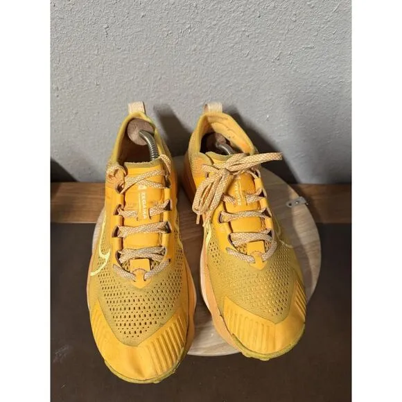Nike‎ ZoomX Zegama Thunder yellow Running Trail Shoes Women Size10.5 $200