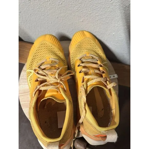 Nike‎ ZoomX Zegama Thunder yellow Running Trail Shoes Women Size10.5 $200