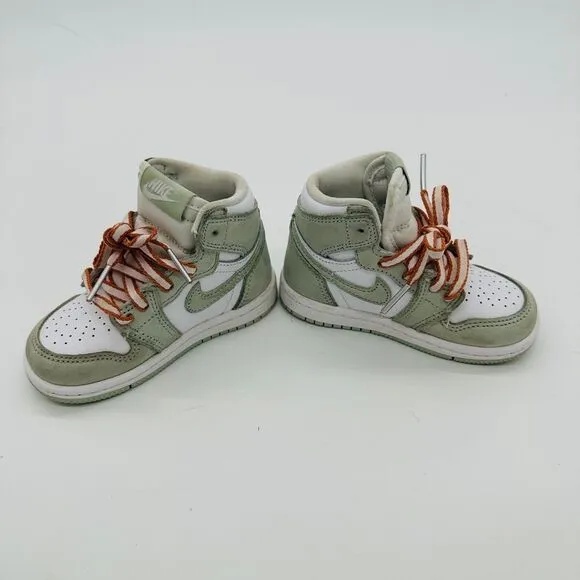 NIKE JORDAN 1 SEAFOAM GREEN WHITERETRO HIGH OG