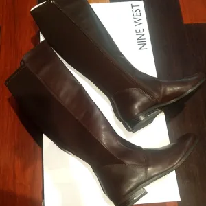 NINE WEST l Levi Back Stretch Knee Boots l Size 7.5 l NIB