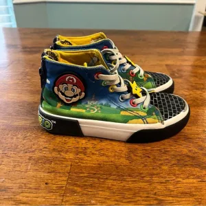 Nintendo Super Mario Luigi high top sneakers size 11 multicolor red green yellow