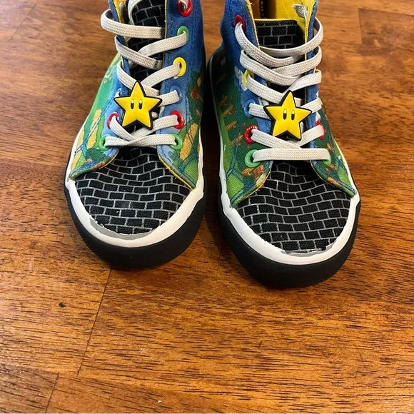 Nintendo Super Mario Luigi high top sneakers size 11 multicolor red green yellow