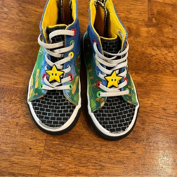 Nintendo Super Mario Luigi high top sneakers size 11 multicolor red green yellow