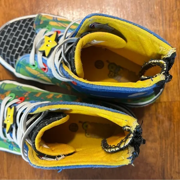 Nintendo Super Mario Luigi high top sneakers size 11 multicolor red green yellow