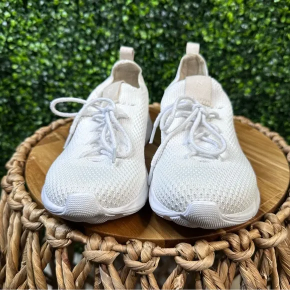 Nisolo x anthropologie Athleisure Eco-Knit Sneaker new in box
