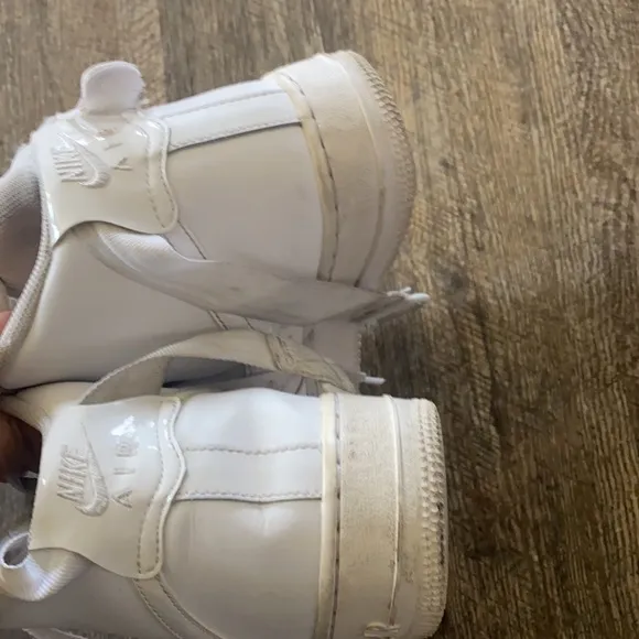 NKE WHITE AIRFORCE 1 HIGH HIGHTOP SNEAKERS YOUTH 6.5