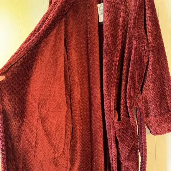 Nordstrom Jacquard Plush Soft Thick Knit Robe Waist Tie Burgundy M/L