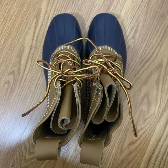 NWOB Bean Boots By LL Bean Duck waterproof brown leather outdoor boots size 9
