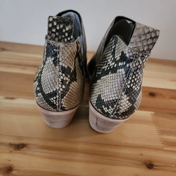 NWOB Dolce Vita Sonni Ankle Booties Womens 8 Brown Snakeskin Boots Shoes $