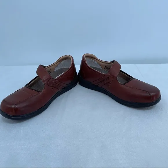 NWOB DREW Women's Heather BROWN Leather Mary Jane Comfort Shoes Sz 8 W