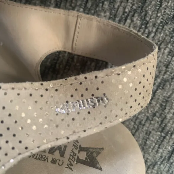 NWOB Womens Mephisto Cecilia Brown Beige Heels size 10