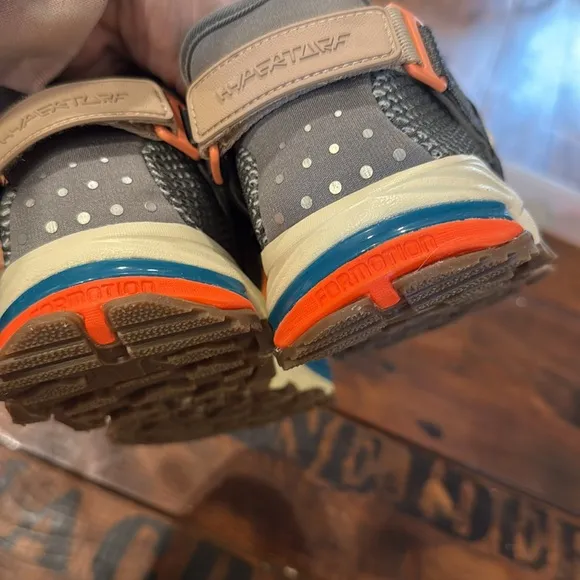 NWOT Adidas HYPERTURF ADVENTURE Sneakers