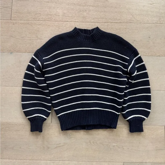 NWOT Alex Mill Button-Back Crewneck Sweater in navy Stripe XS