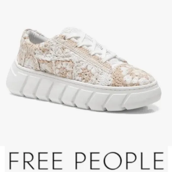 NWOT Free People Catch Me If You Can Embroidered Sneakers 39