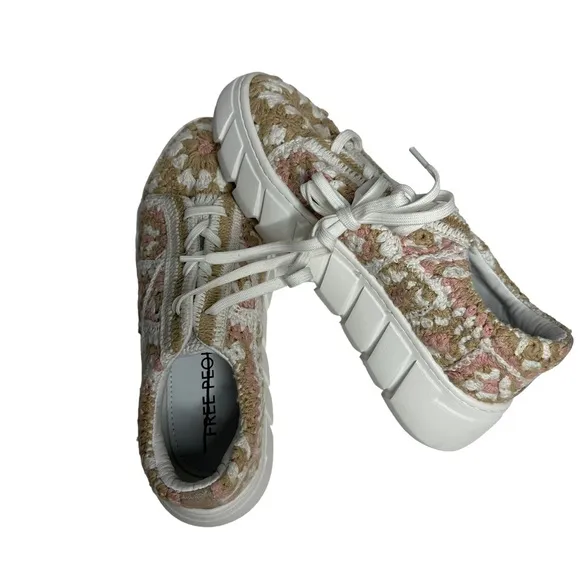 NWOT Free People Catch Me If You Can Embroidered Sneakers 39