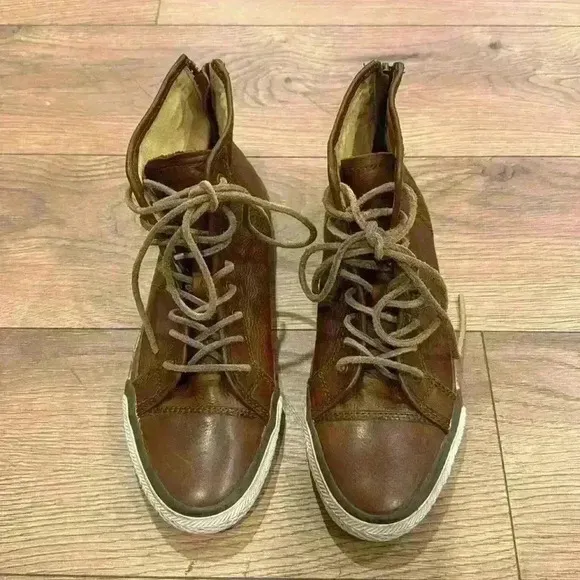 NWOT Frye Women’s Greene High Top Leather Sneakers Cognac Brown Zipper Size 7.5