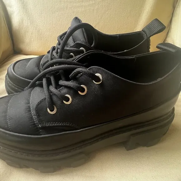 NWOT! GANNI Rubber-trimmed quilted shell brogues Size 8/EU39