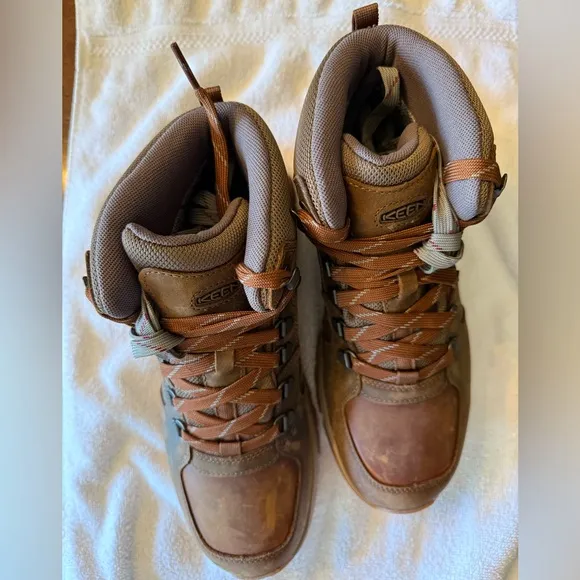 NWOT Men's Keen Brown Waterproof Leather Hiking Boots - Size 8.5 US