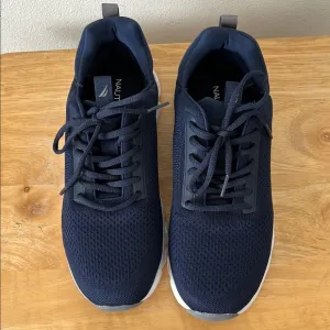 NWOT Nautica Men's Navy Sneakers