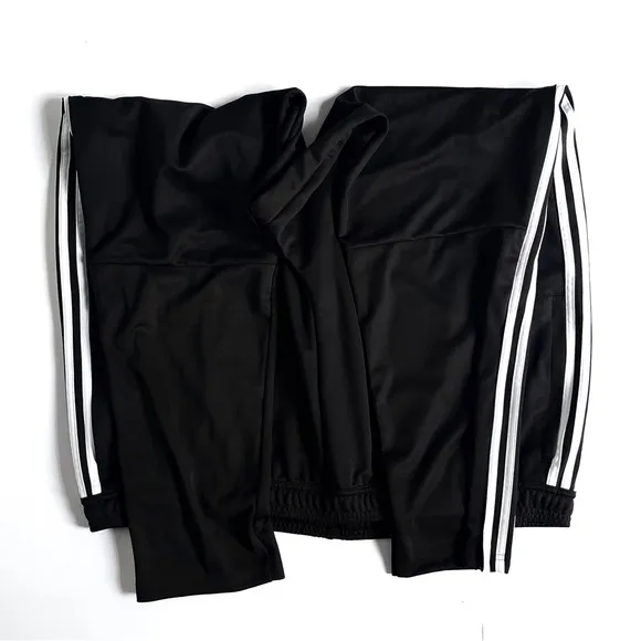 NWOT New Adidas Men’s 3 Stripe Tiro 19 Athletic Pants in Black   White (XXXL)