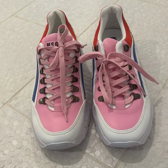 NWOT Rare! MSGM sz 9 Revolve chunky running lace up sneakers in white pink blue