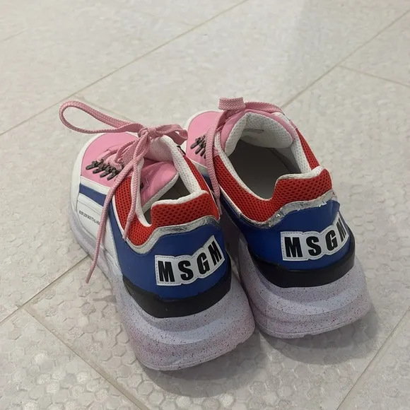 NWOT Rare! MSGM sz 9 Revolve chunky running lace up sneakers in white pink blue
