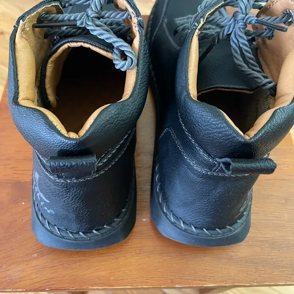 NWOT - SALKIN Shoes
