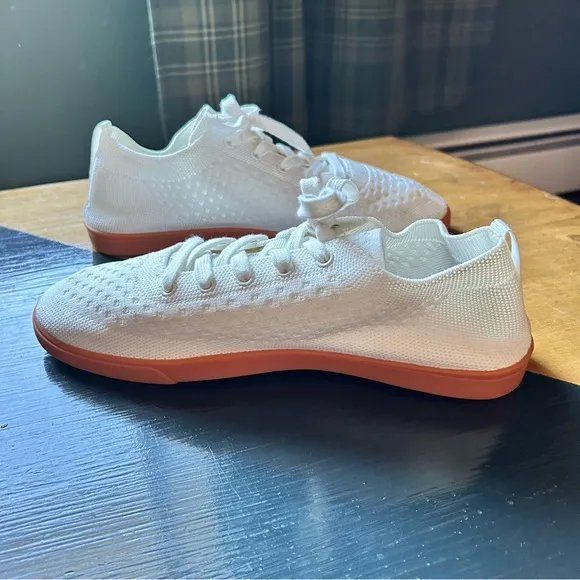 NWOT Suavs The Zilker Gum Sneakers