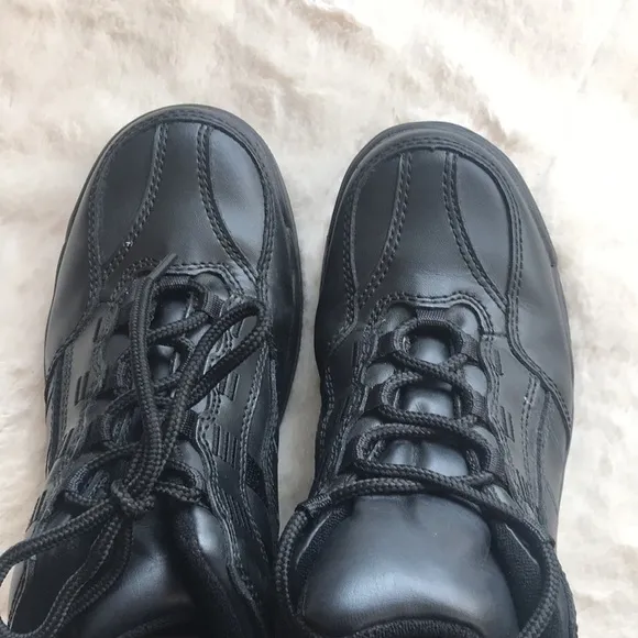 NWOT WORX by Red Wing Shoes Women's 6554 Diamond Sole Athletic Shoe Size 7.5