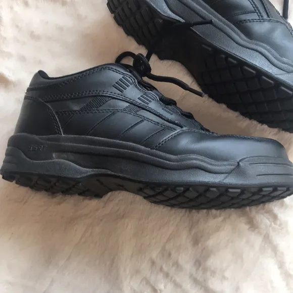 NWOT WORX by Red Wing Shoes Women's 6554 Diamond Sole Athletic Shoe Size 7.5