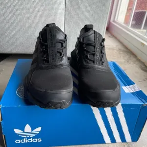 NWT Adidas Men's NMD_V3 Triple Black size 8 GX9587