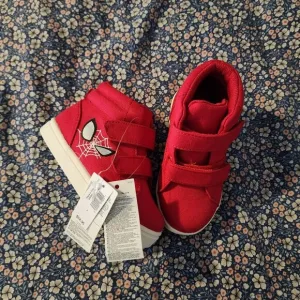 NWT Baby Gap Size 7 Spiderman High Top Sneakers