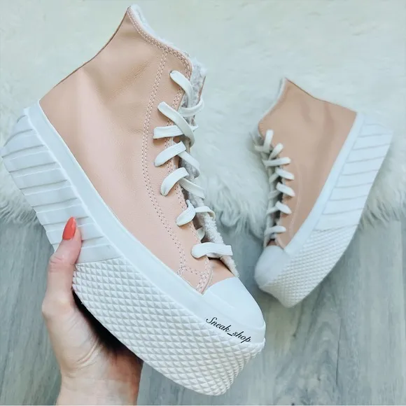 NWT Converse Chuck Taylor All Star Lift 2X Platform Cozy Tones Women’s Shoes