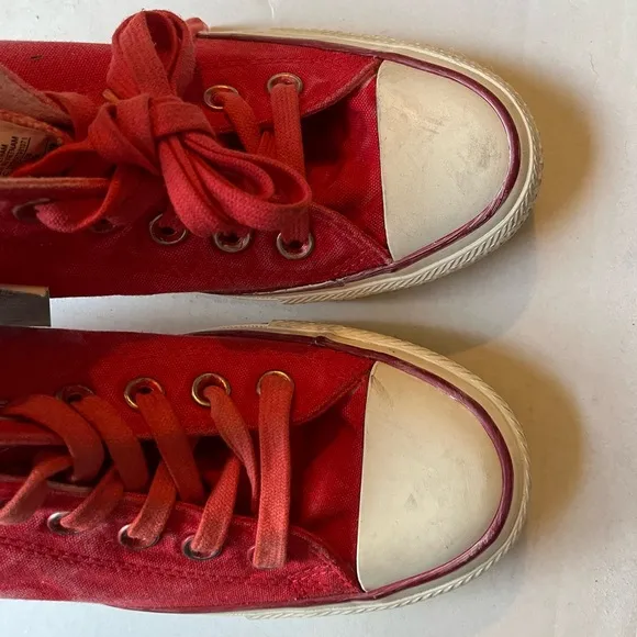 NWT: Converse Women's Red high heel Sneakers