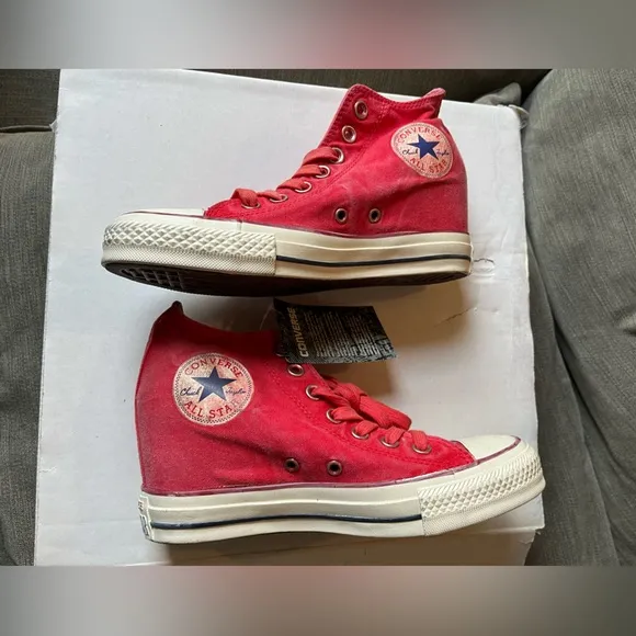 NWT: Converse Women's Red high heel Sneakers