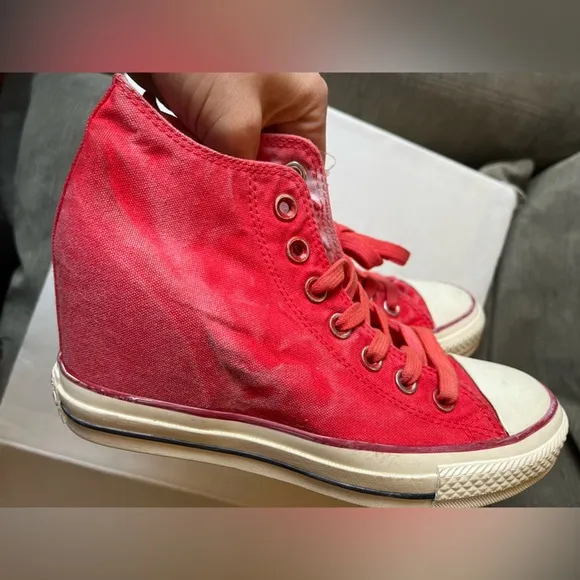 NWT: Converse Women's Red high heel Sneakers