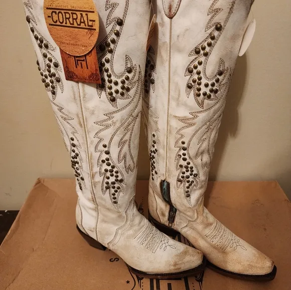NWT Corral Women's Embroidery Tall Top Snip Toe Western Leather Knee-High Boots