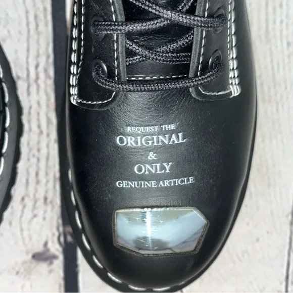 NWT Dr. Martens 1460 Pascal Bex Exposed Steel Toe Boots Size 9