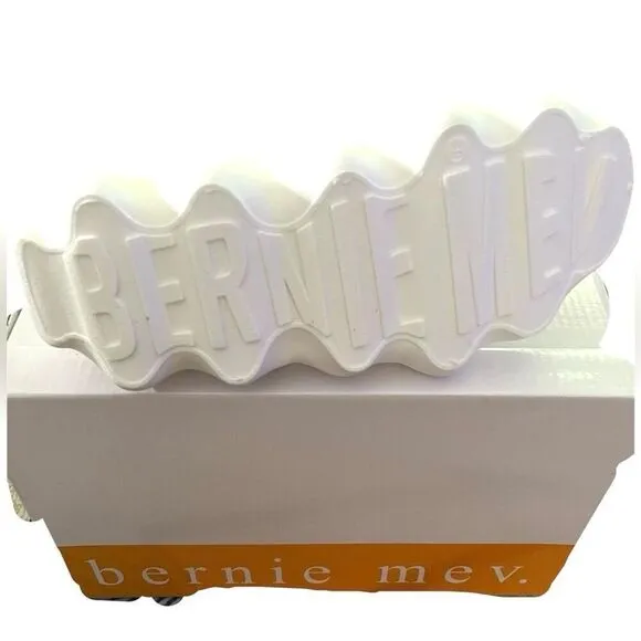 NWT in Box Gorgeous BERNIE MEV 38 (7-7.5 US) Davin Comfort white Chunky Sneakers