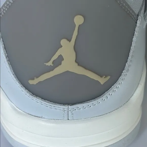 NWT Jordan Gray Athletic High-Top Shoes