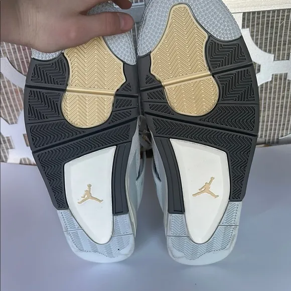 NWT Jordan Gray Athletic High-Top Shoes