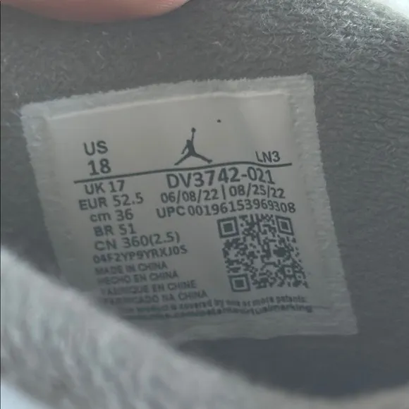 NWT Jordan Gray Athletic High-Top Shoes