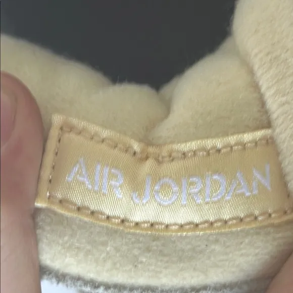 NWT Jordan Gray Athletic High-Top Shoes