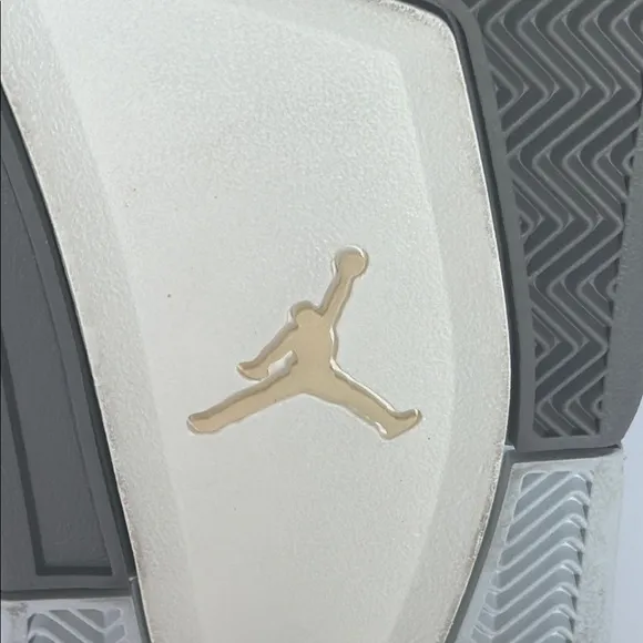 NWT Jordan Gray Athletic High-Top Shoes