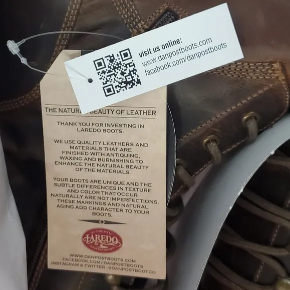 NWT Laredo women's Sara Rose tan leather cowboy boots. Size 7.