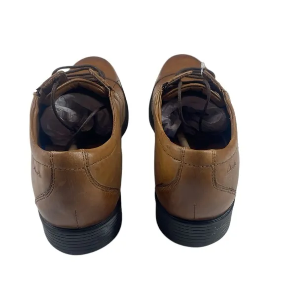 NWT Mens Clarks Whiddon Captoe Dress Shoes Tan Size 10