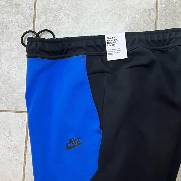 NWT Nike Sportswear Tech Fleece Men's Jogger SLIM FIT regular length CU4495 017